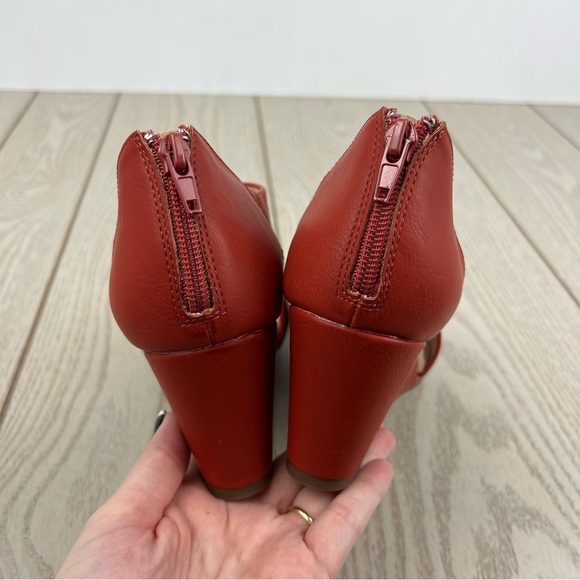 Journee Collection Women's Aretha Perforated Peep Toe Wedge Sandals 9 Rust $95 - Picture 6 of 8